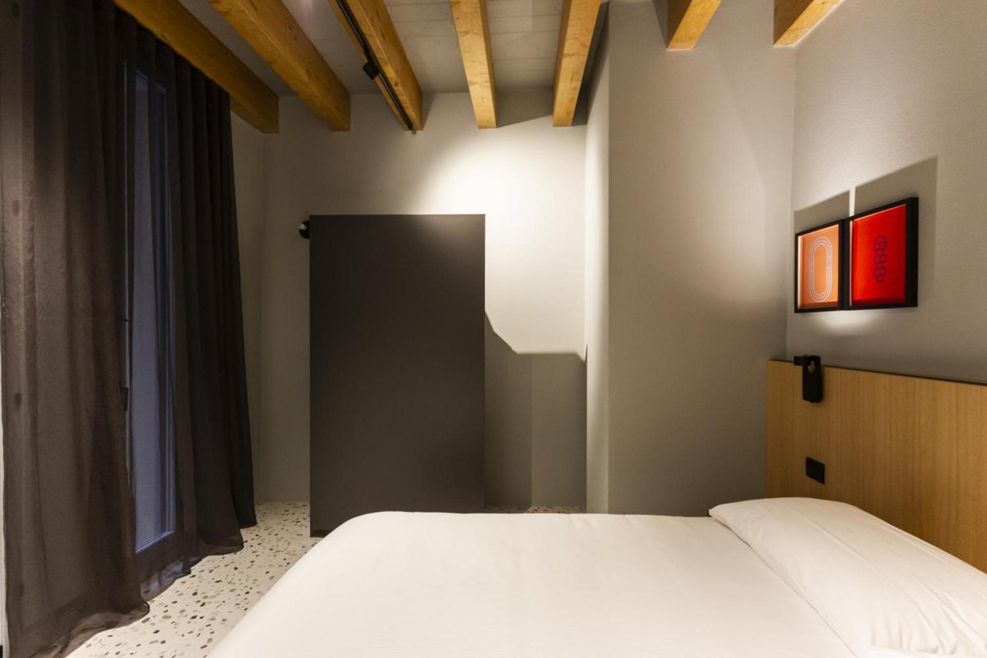 Residenza San Longino Lägenhet Mantova Exteriör bild