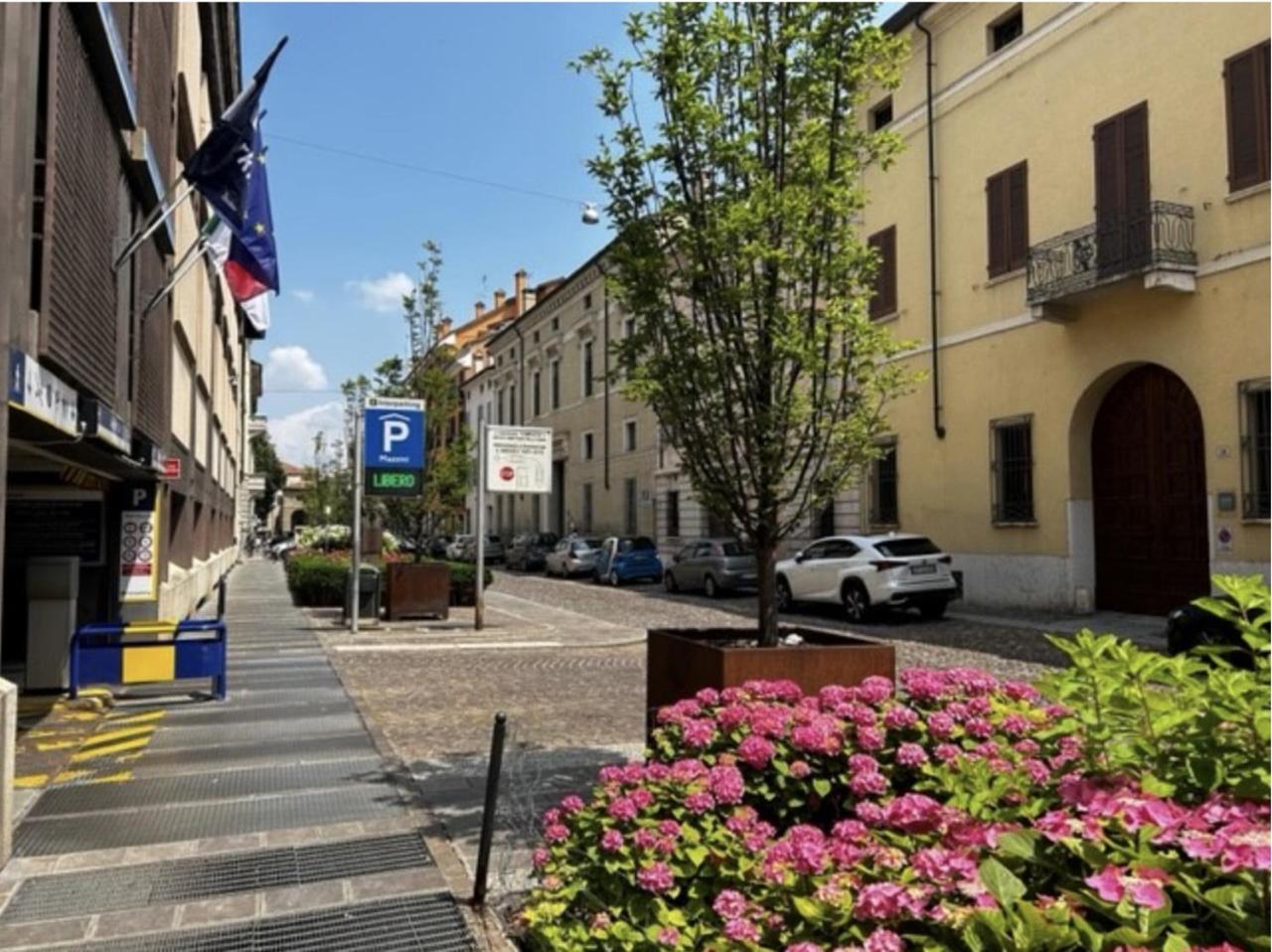 Residenza San Longino Lägenhet Mantova Exteriör bild